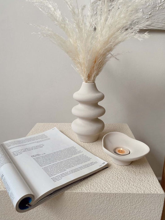 Dove Tail Vase